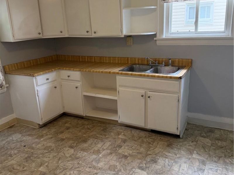 1372 Andrus Street , Akron, OH 44301 Photo 8