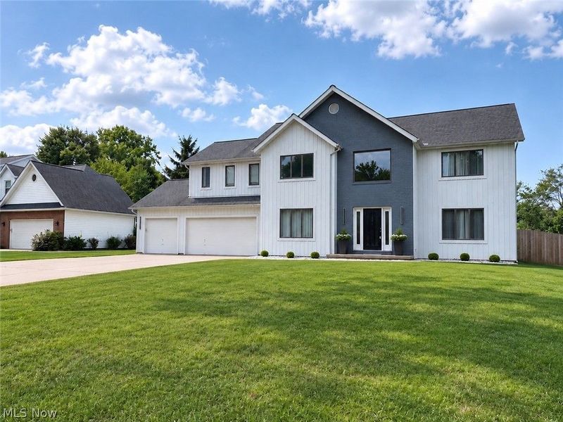 608 Dewitt Drive , Highland Heights, OH 44143 Photo 1