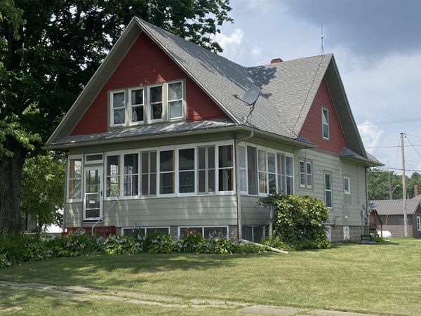 808 Franklin Street, Elgin, IA 52141