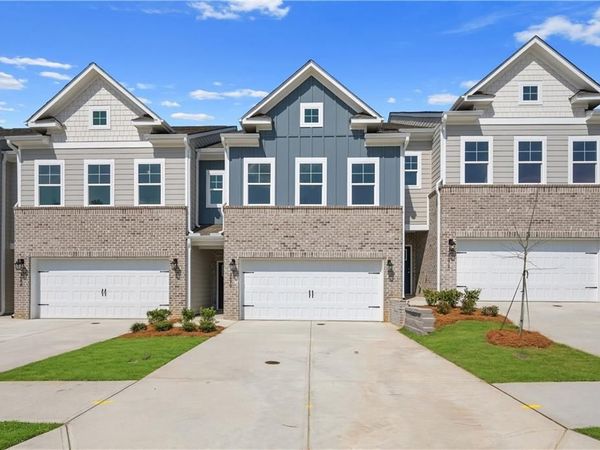 3651 Donovan Circle , Loganville, GA 30052
