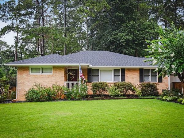 957 Homewood Court, Decatur, GA 30033