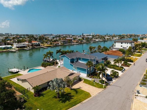 825 116TH AVENUE , TREASURE ISLAND, FL 33706