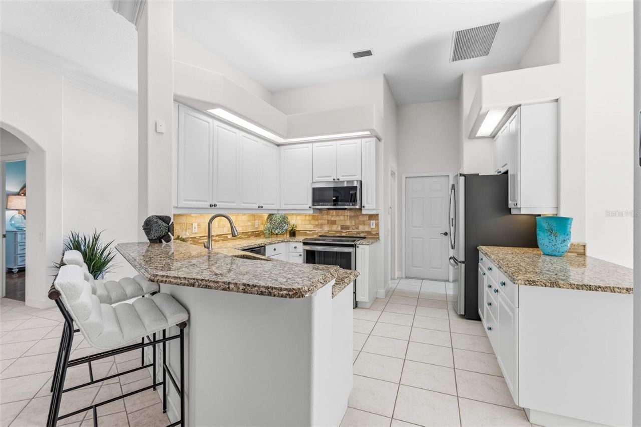 8762 52nd Avenue E, Bradenton, FL 34211 Photo