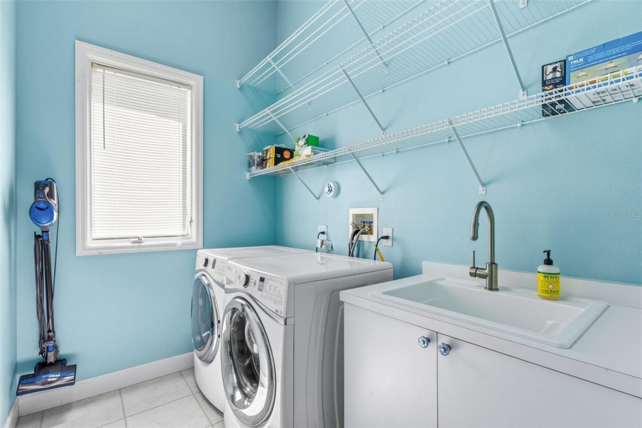 8762 52nd Avenue E, Bradenton, FL 34211 Photo