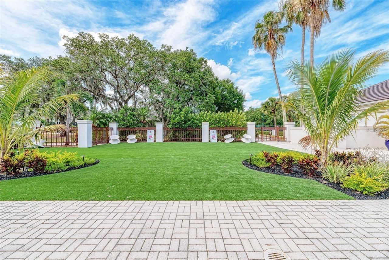 8762 52nd Avenue E, Bradenton, FL 34211 Photo