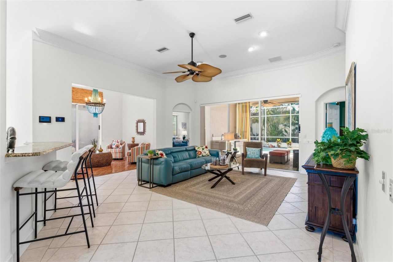 8762 52nd Avenue E, Bradenton, FL 34211 Photo