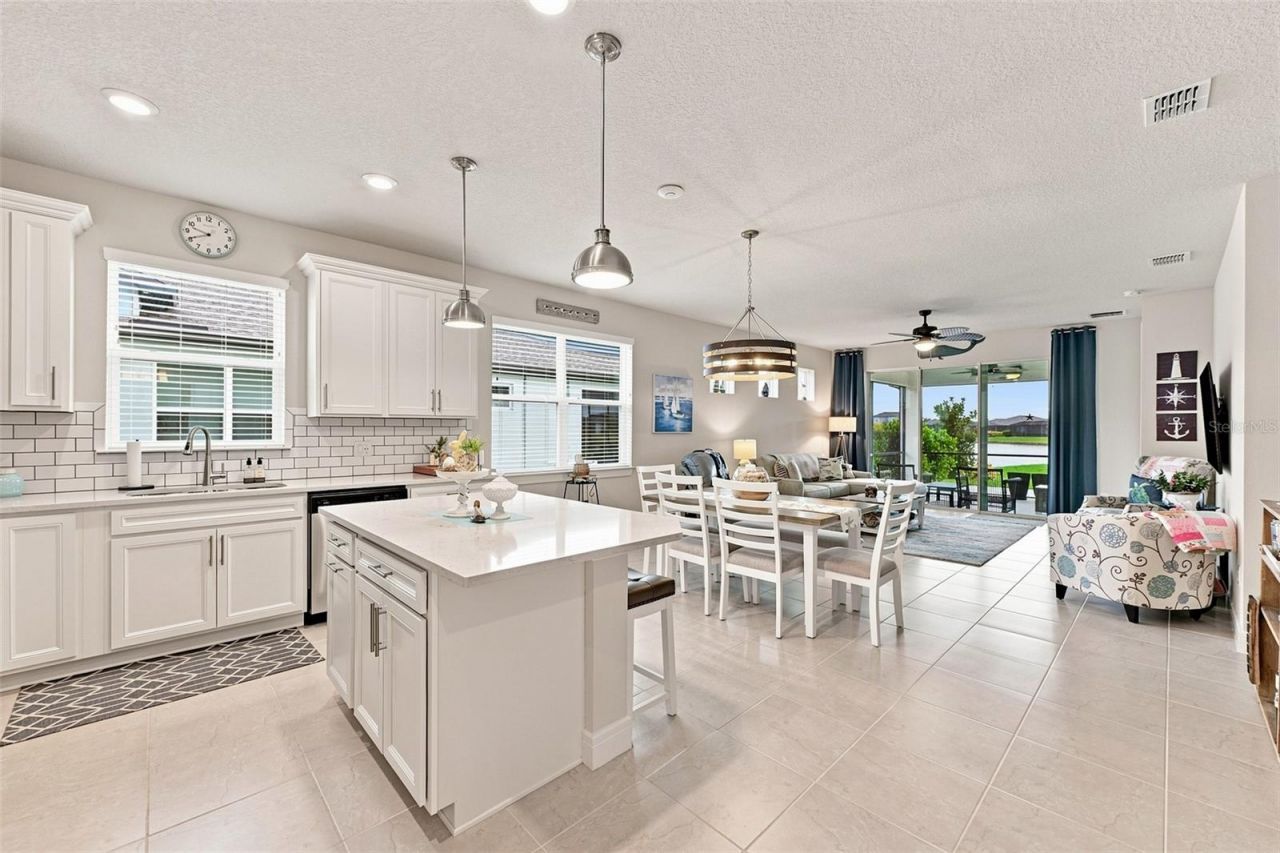 10208 Coastal Shores Drive, Parrish, FL 34219 Photo