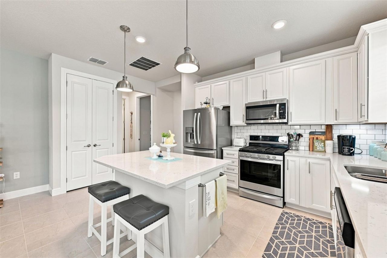 10208 Coastal Shores Drive, Parrish, FL 34219 Photo