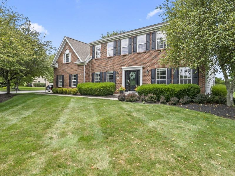 7833 Polo Lane, Powell, OH 43065 Photo 3