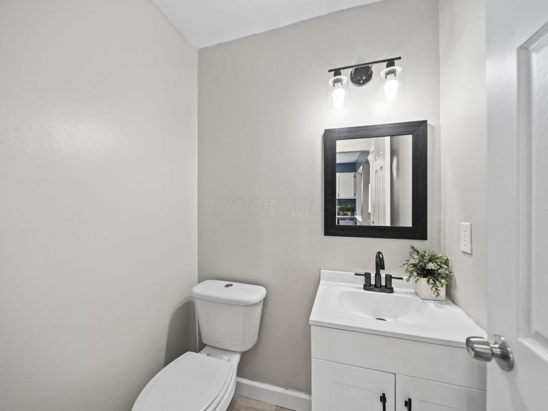 4087 Wintergreen Boulevard, Columbus, OH 43230 Photo 12