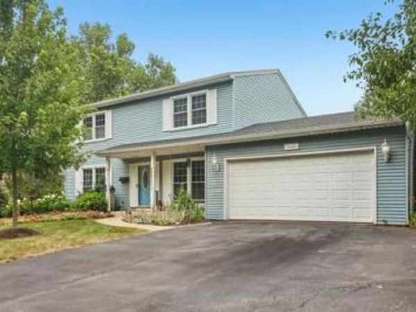 1644 Swallow Street, Naperville, IL 60565
