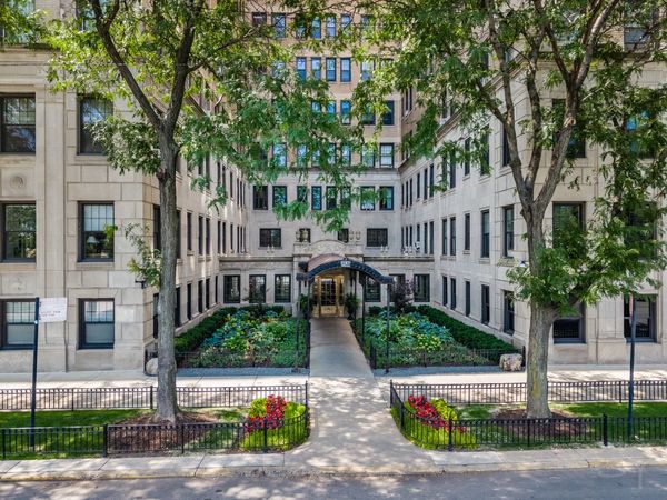 3520 N LAKE SHORE Drive , Unit 3K, Chicago, IL 60657