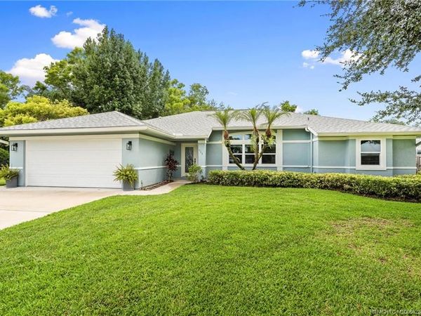 530 SE Woods Edge Trail, Stuart, FL 34997
