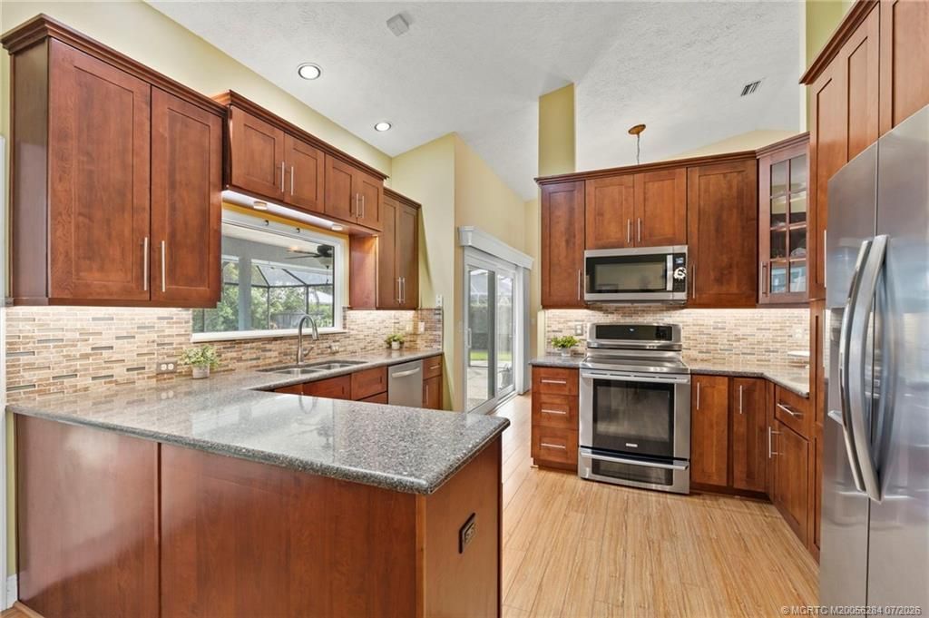 530 SE Woods Edge Trail, Stuart, FL 34997 Photo