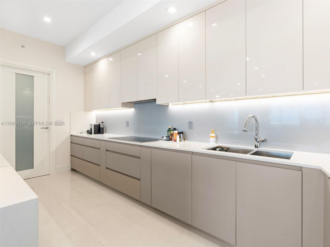 18201 Collins Ave, Unit 4106, Sunny Isles Beach, FL 33160 Photo