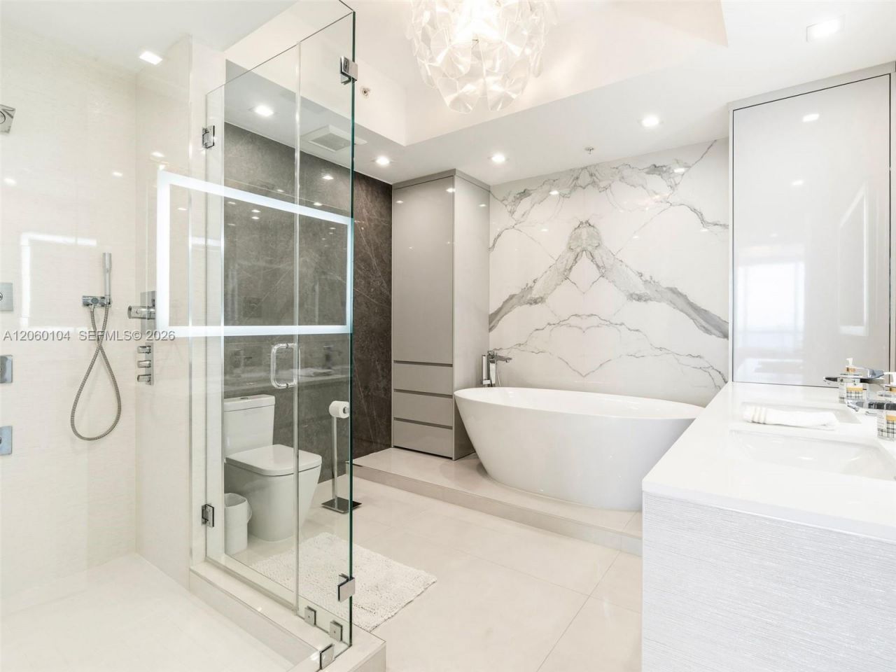 18201 Collins Ave, Unit 4106, Sunny Isles Beach, FL 33160 Photo