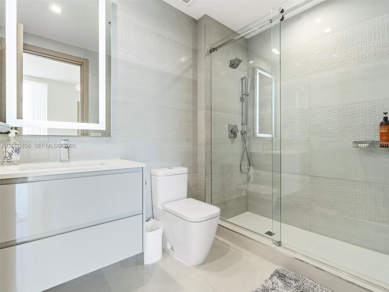 18201 Collins Ave, Unit 4106, Sunny Isles Beach, FL 33160 Photo