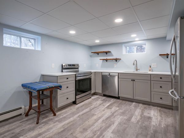133 Raymond Road, Unit 3, Deerfield, NH 03037