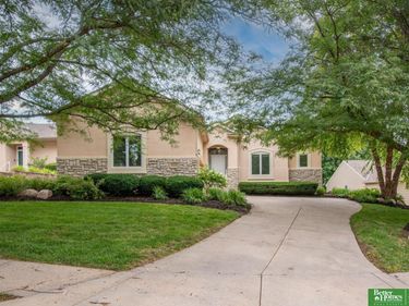 11426 Iowa Circle, Omaha, NE 68142