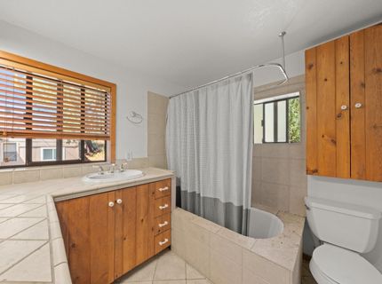 10306 Trout Creek Road, Truckee, CA 96161 Photo