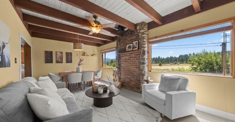 10306 Trout Creek Road, Truckee, CA 96161 Photo