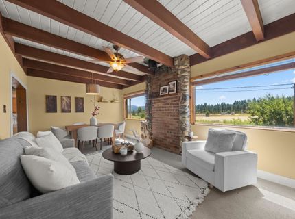 10306 Trout Creek Road, Truckee, CA 96161 Photo
