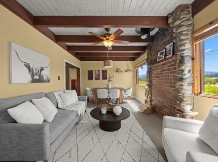 10306 Trout Creek Road, Truckee, CA 96161 Photo