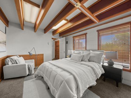 10306 Trout Creek Road, Truckee, CA 96161 Photo