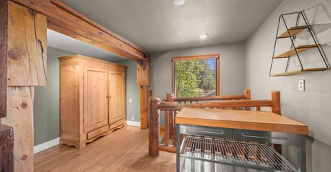 10306 Trout Creek Road, Truckee, CA 96161 Photo