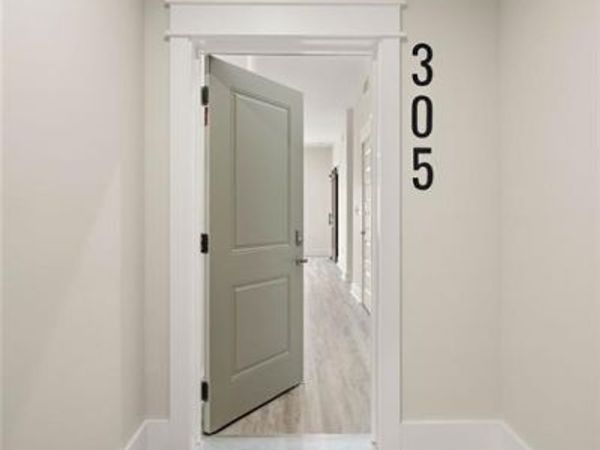 124 COURT Street , Unit 305, Bay St Louis, MS 39520