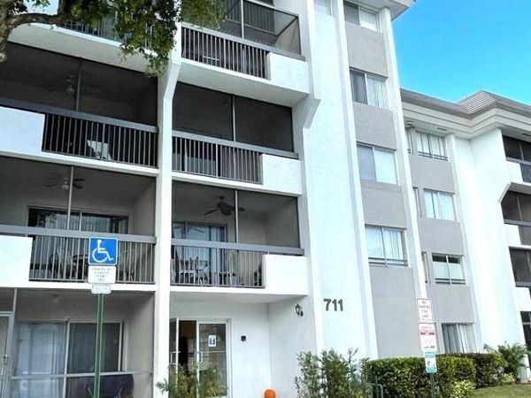 711 N PINE ISLAND Road, Unit 305, Plantation, FL 33324