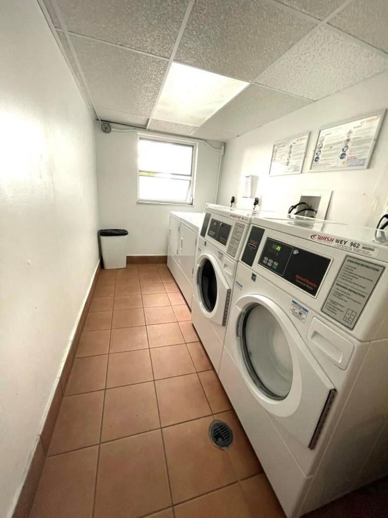 711 N Pine Island Road, Unit 305, Plantation, FL 33324 Photo