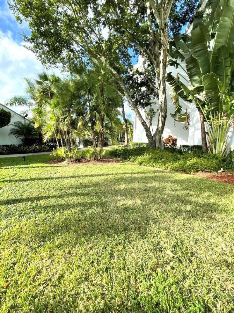 711 N Pine Island Road, Unit 305, Plantation, FL 33324 Photo
