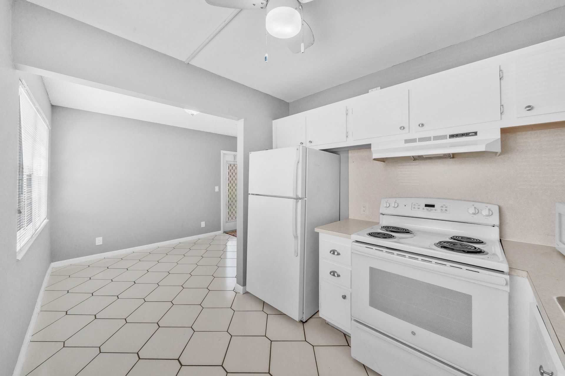308 Fanshaw H, Unit 308, Boca Raton, FL 33434 Photo