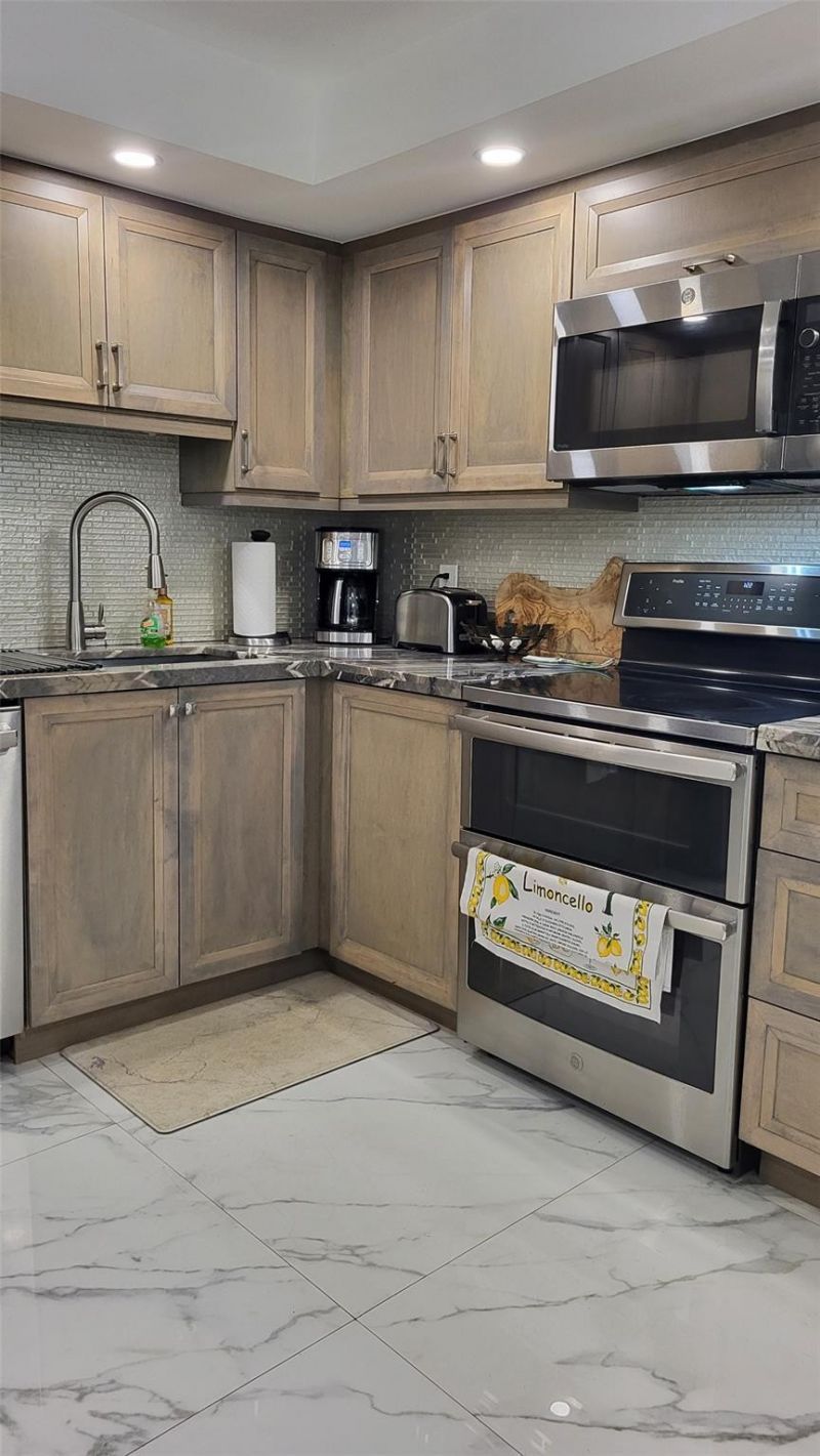 1360 S Ocean Boulevard, Unit 1407, Pompano Beach, FL 33062 Photo