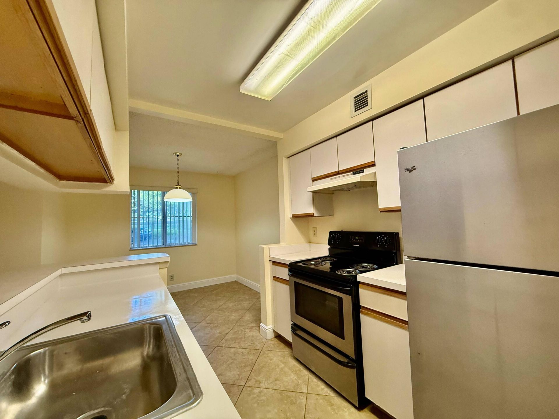 9777 Westview Drive, Unit 1113, Coral Springs, FL 33076 Photo