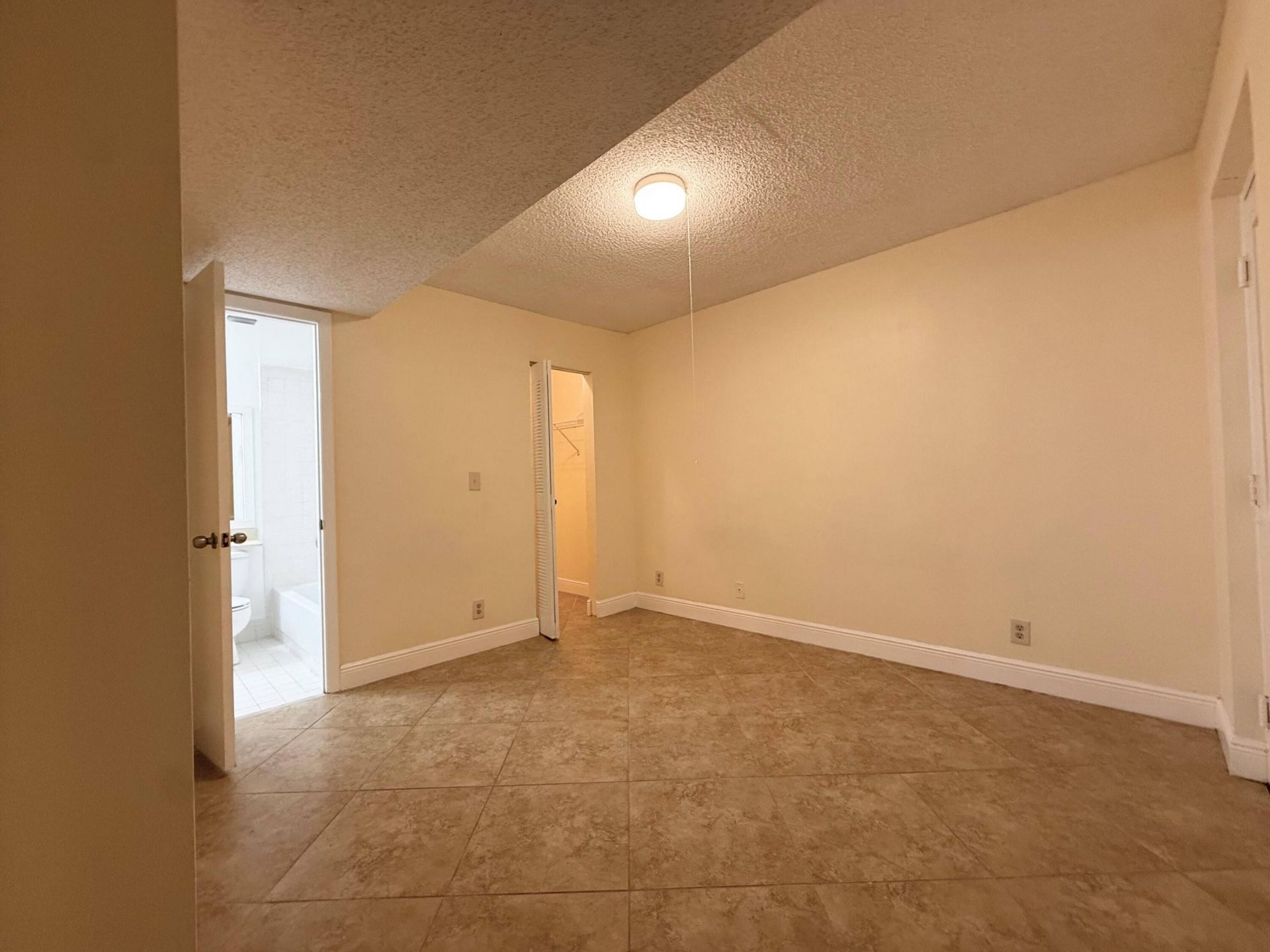 9777 Westview Drive, Unit 1113, Coral Springs, FL 33076 Photo