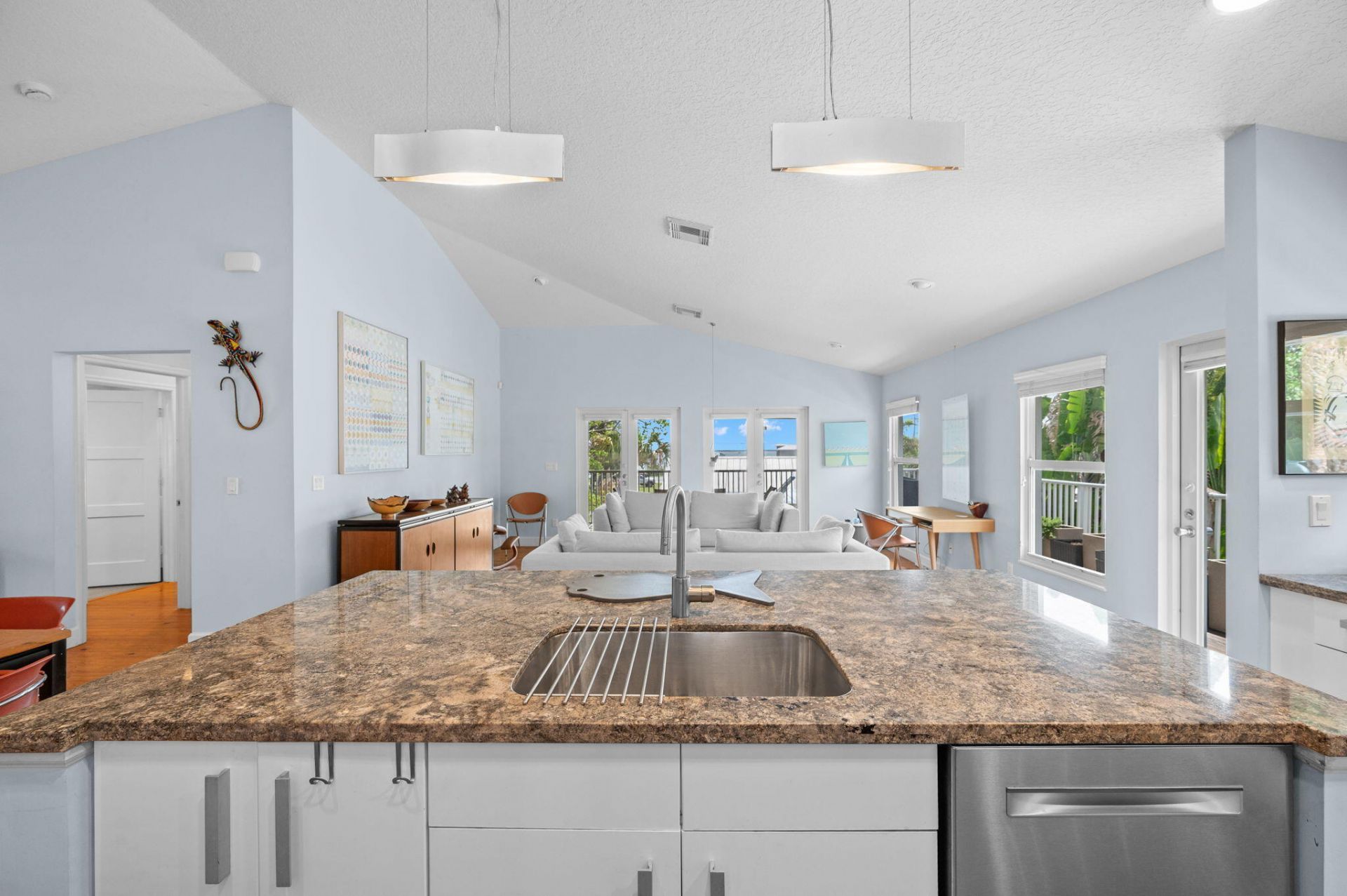 1790 NE Mango Terrace, Jensen Beach, FL 34957 Photo