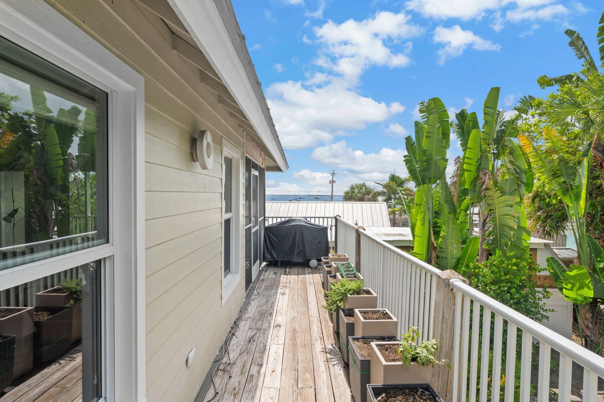 1790 NE Mango Terrace, Jensen Beach, FL 34957 Photo