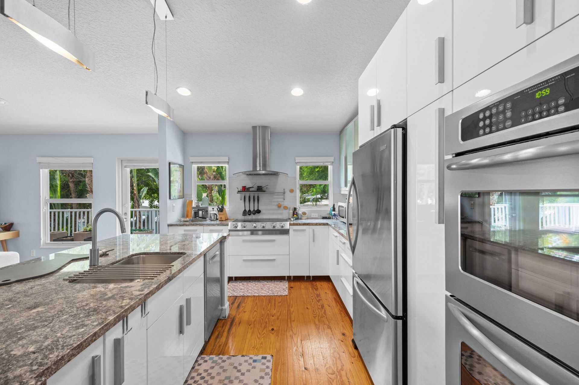 1790 NE Mango Terrace, Jensen Beach, FL 34957 Photo