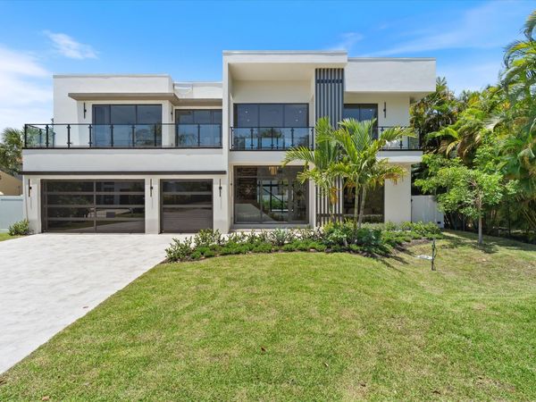 13 EASTVIEW Avenue, Delray Beach, FL 33483