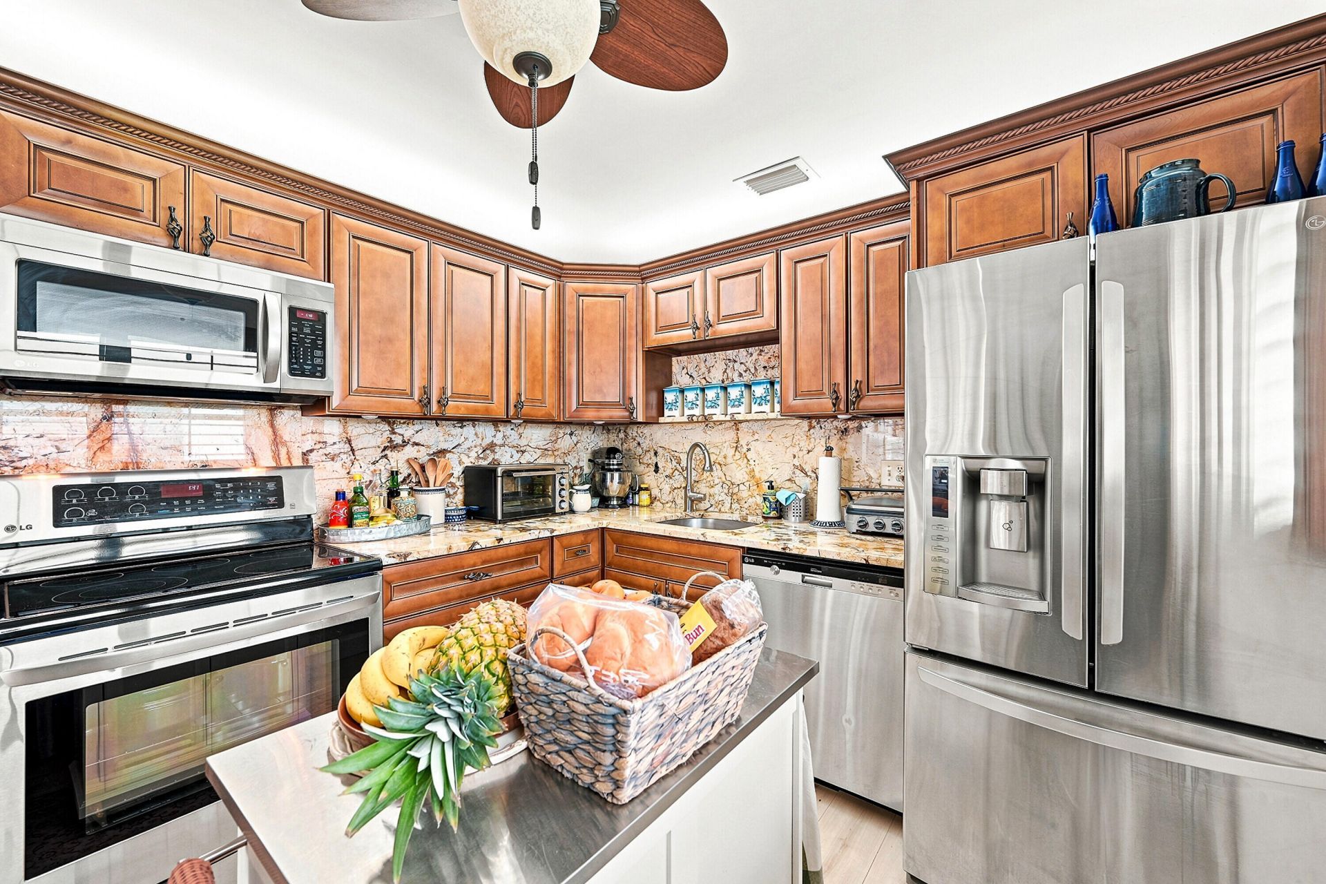 8621 NW 10th Street, Plantation, FL 33322 Photo