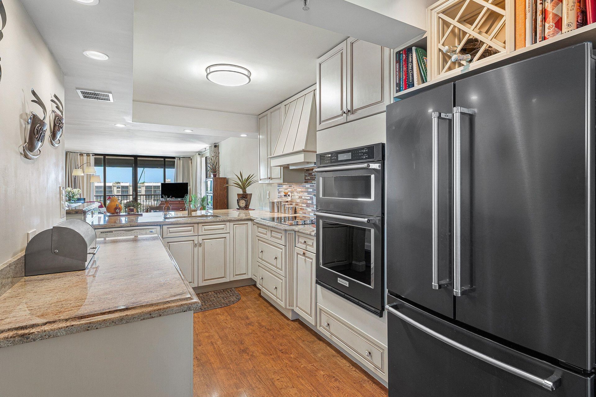 17 Royal Palm Way, Unit 6060, Boca Raton, FL 33432 Photo