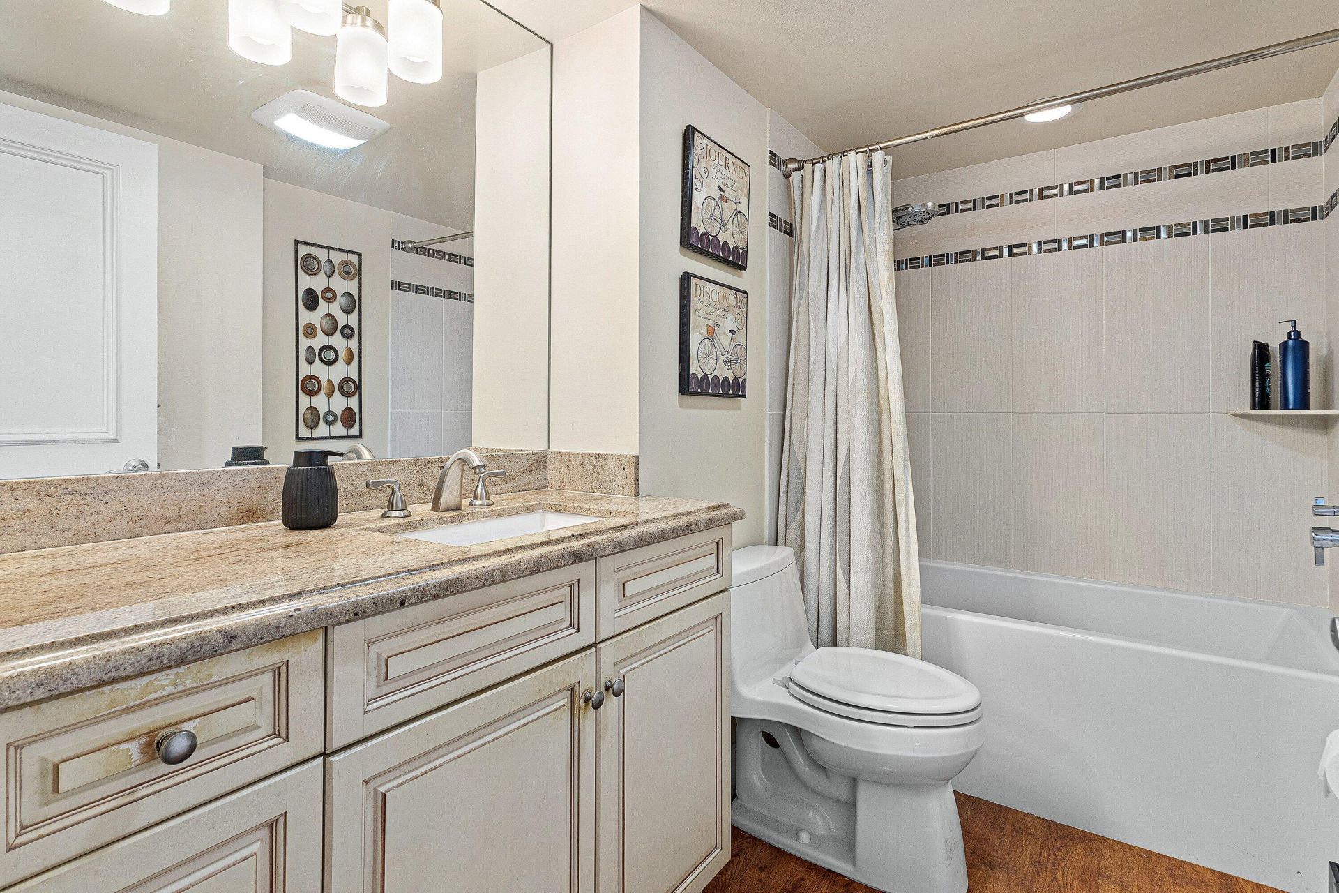 17 Royal Palm Way, Unit 6060, Boca Raton, FL 33432 Photo