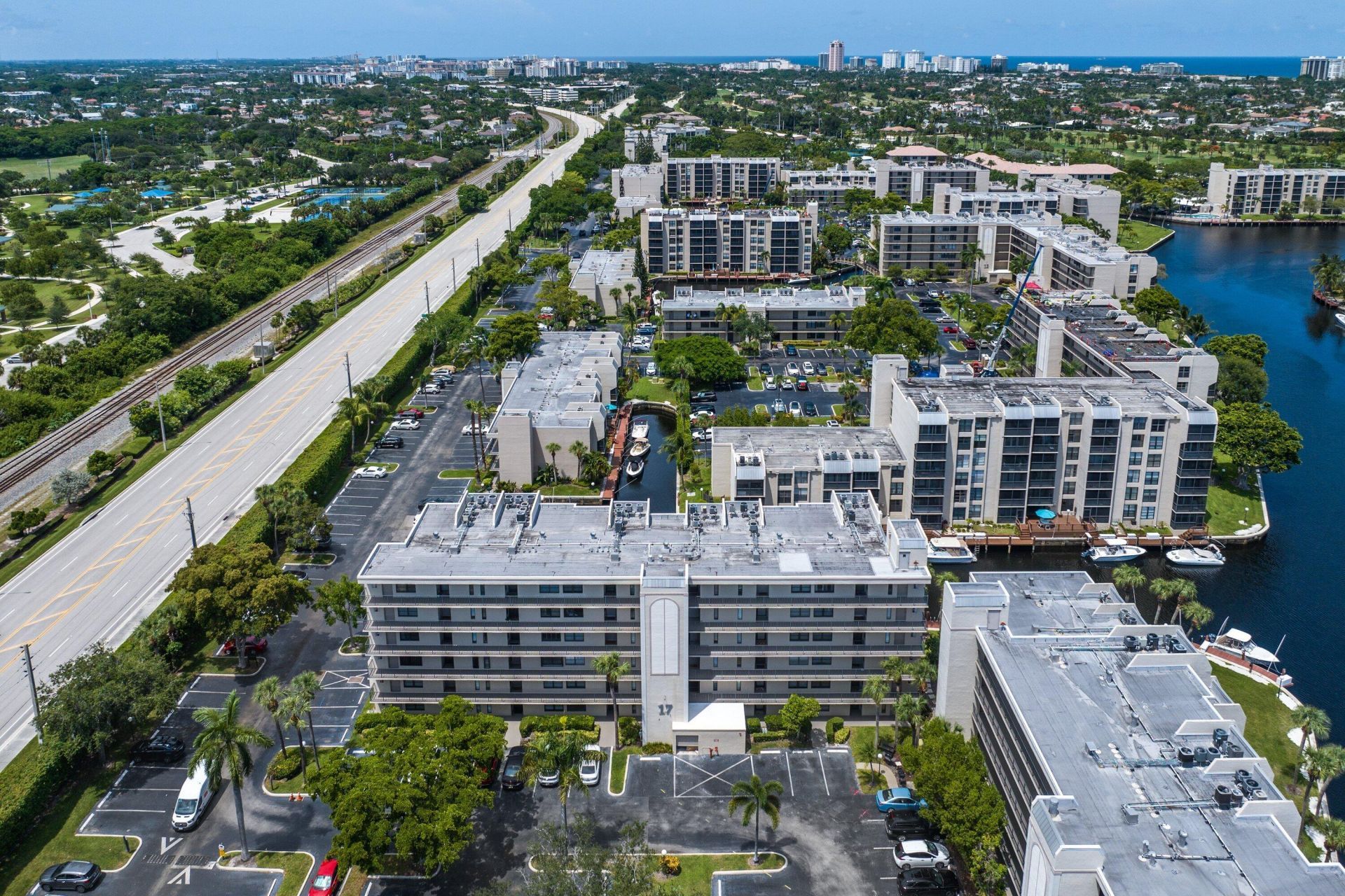 17 Royal Palm Way, Unit 6060, Boca Raton, FL 33432 Photo