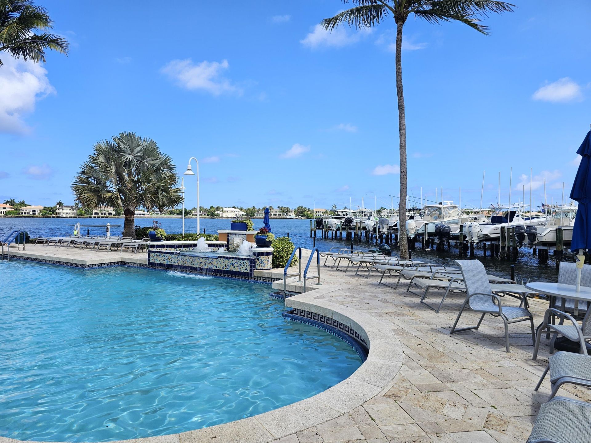 140 Yacht Club Way, Unit 305, Hypoluxo, FL 33462 Photo