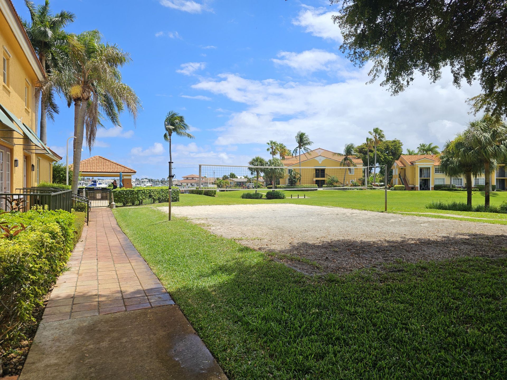 140 Yacht Club Way, Unit 305, Hypoluxo, FL 33462 Photo