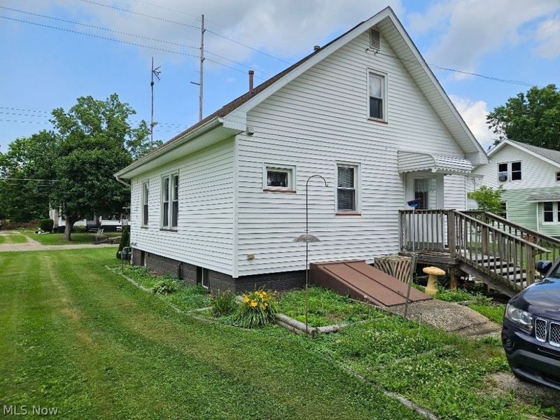 14960 Elmside Street NE, Alliance, OH 44601 Photo 3