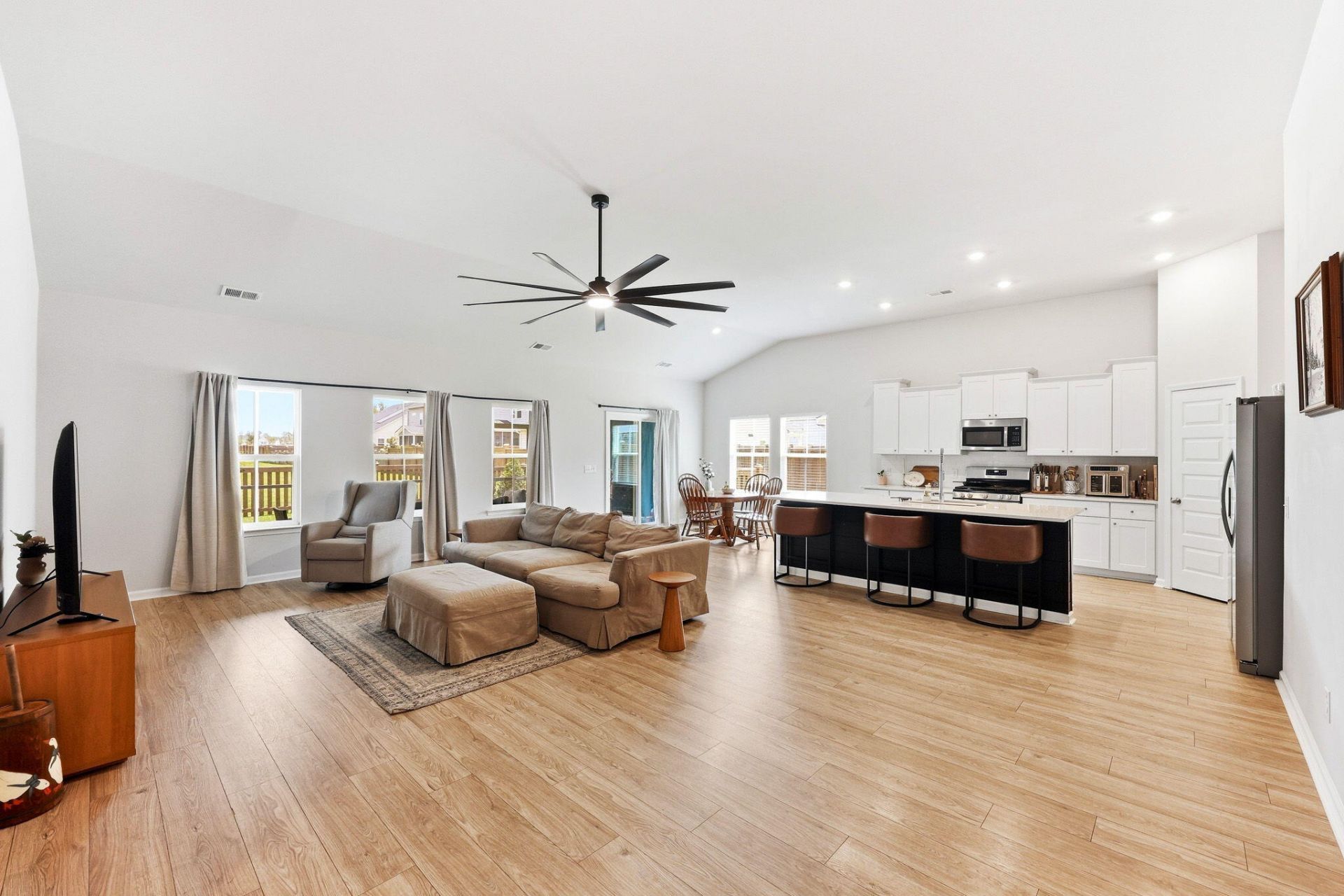 166 Paddle Boat Way Photo 13