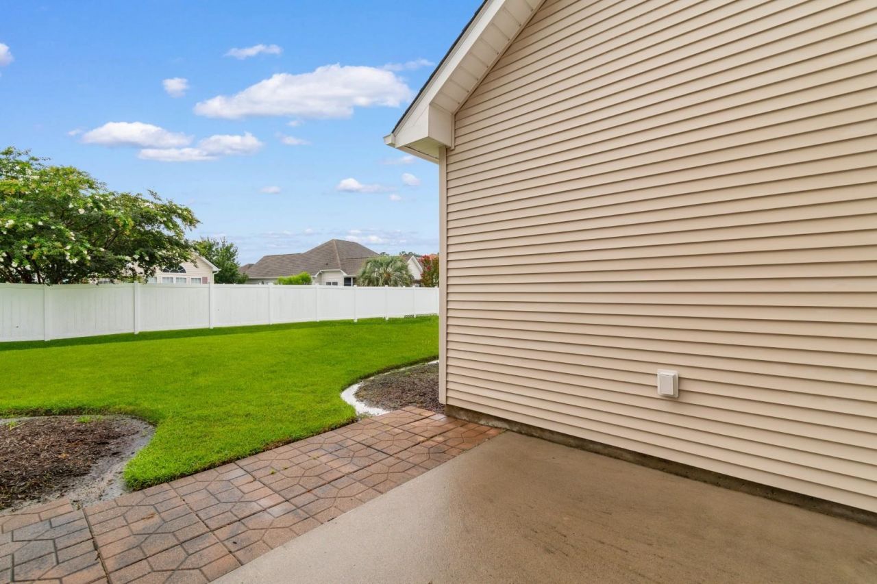 214 Southern Breezes Circle  Photo 30